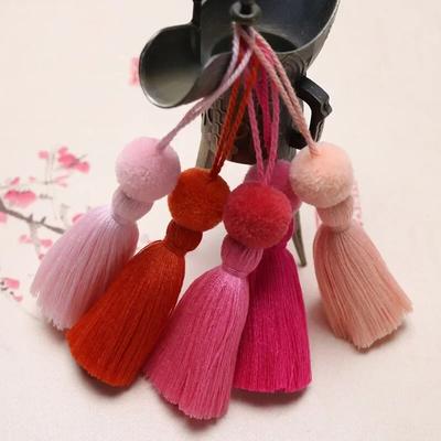 Hermosas borlas de bolas de lana de color sólido, borlas de hilo de poliéster, colgantes de bolsos de moda, accesorios de costura para ropa DIY