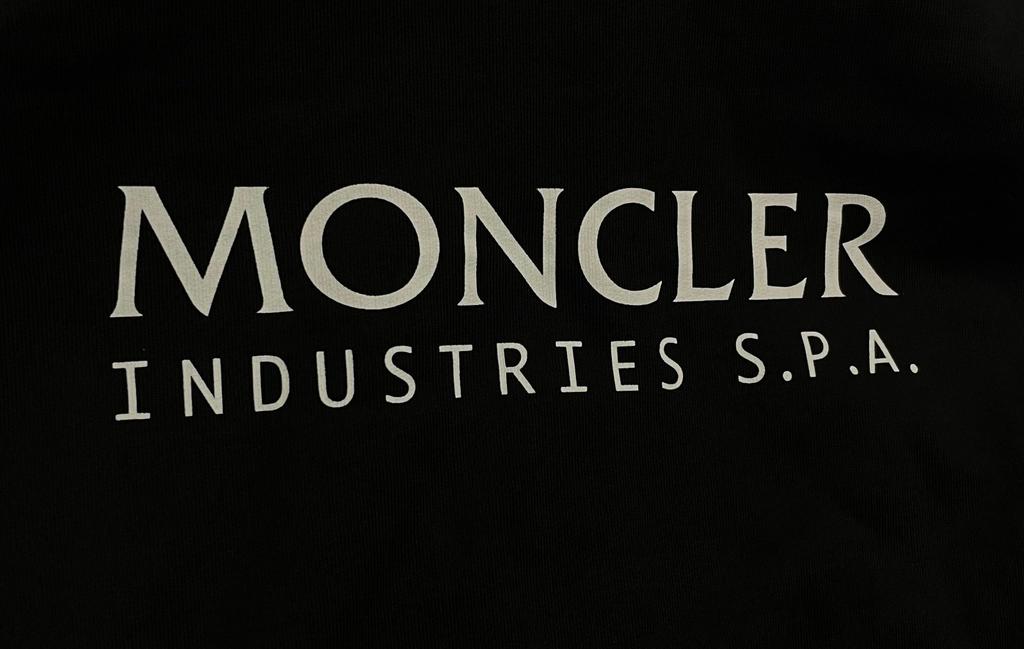 Used MONCLER J20918G00010809KRParker mens