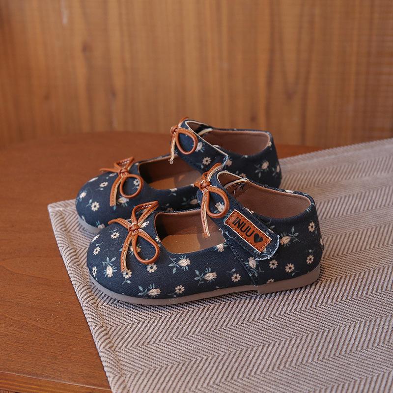 

Girls shoes small leather shoes spring and autumn children floral princess shoes Korean version versatile baby girl shoes soft sole children s bab 22