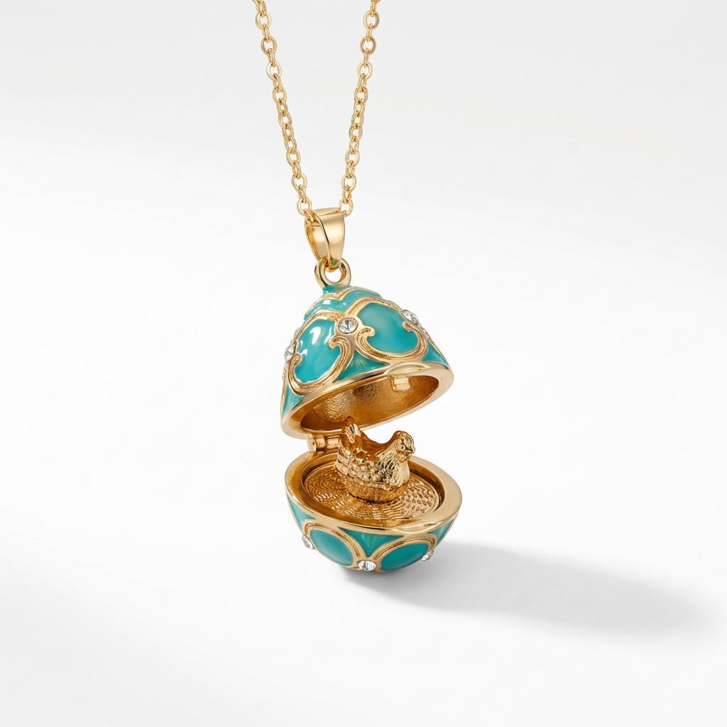 Vintage Shell Pendant Necklace With 18k Gold Plating For Women And Men