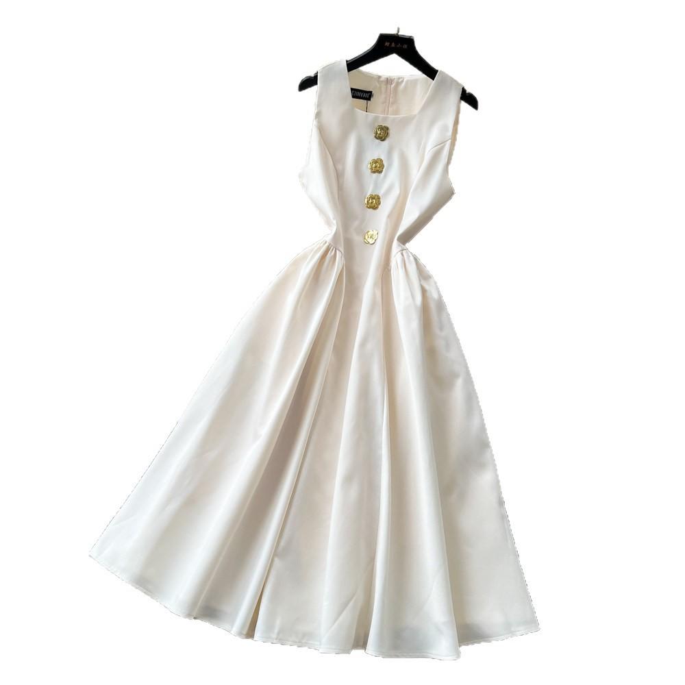 French red light mature wind sleeveless dress for women's summer waist and thin A-shaped skirt, heavy industry metal buckle light luxury and elegant