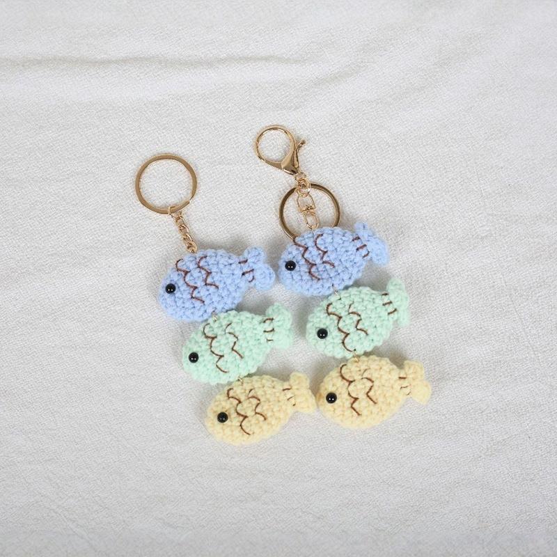 Wollhäkeln Fisch Schlüsselanhänger Handgewebter Schlüsselring Anhänger Niedlicher Kleiner Kreativer Fisch Hängende Taschenanhänger Dekoration