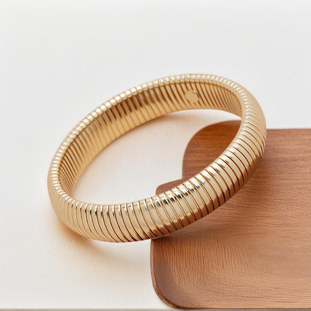 

Vintage Gold Snake Bone Bangle – Statement Retro Women s Bracelet 10mm Single Loop Bracelet White K