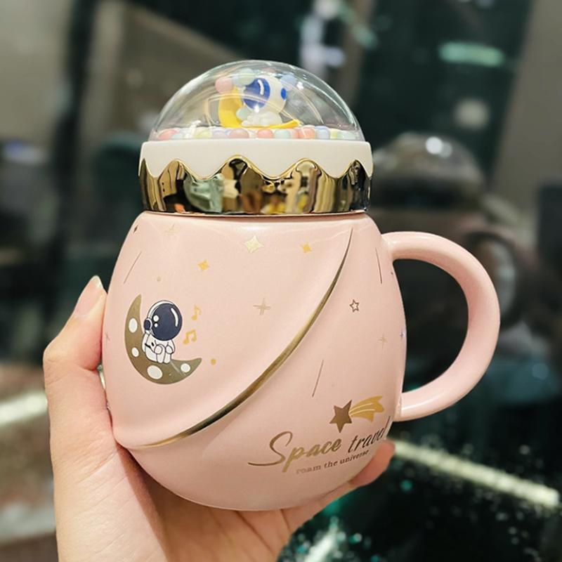 

Космическая кружка серии «Астронавт» с крышкой и ложкой, керамическая парная чашка для воды, подарочный набор для девушки, подарок для парня