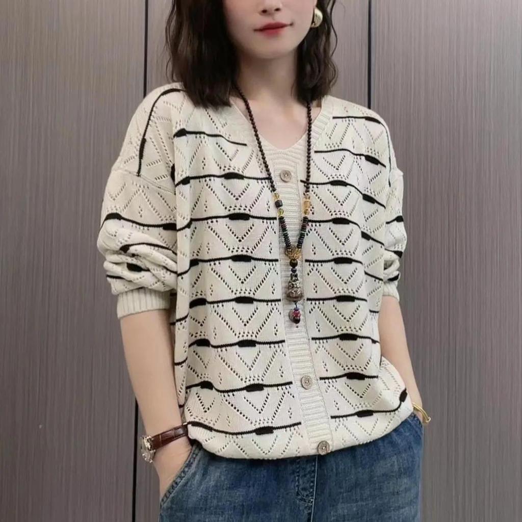 Women's Spring/Summer V-Neck Loose-Fit Pullover Lace-Detail Knit Sweater Ladies Design Lightweight Top