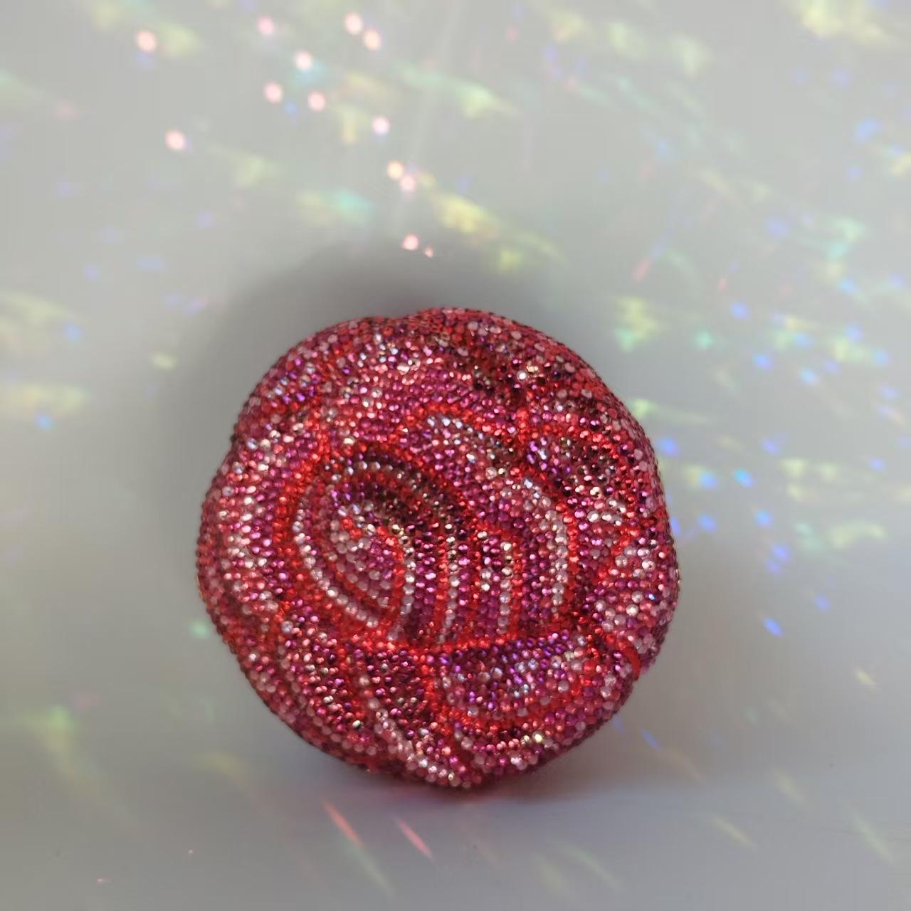 

Flower crystal bag new three-dimensional flower diamond dinner bag flat bottom full diamond banquet women s bag