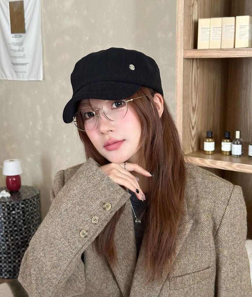 Vintage corduroy equestrian flat hat for women, new British style fashionable face-enhancing newsboy hat, baseball cap