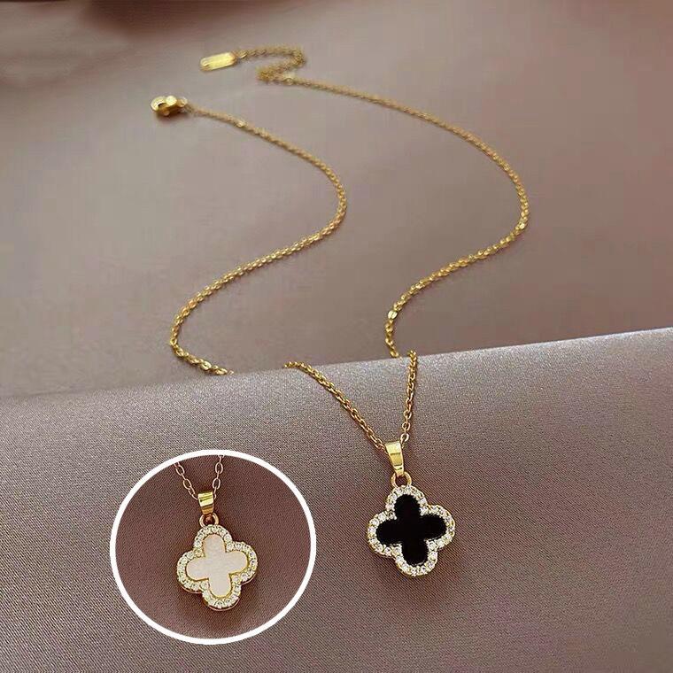 Double-sided Four-leaf Clover Necklace for Women New Light Luxury Niche Design High-end Temperament Sweater Chain Gift