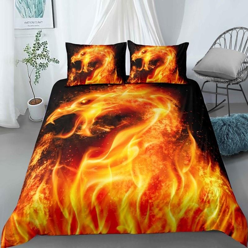 Sady povlečení pro dospělé se zvířaty Velikost Full/Queen/King Polyester 3D Létající drak s křídly Modré ohnivé pozadí Černá sada povlečení