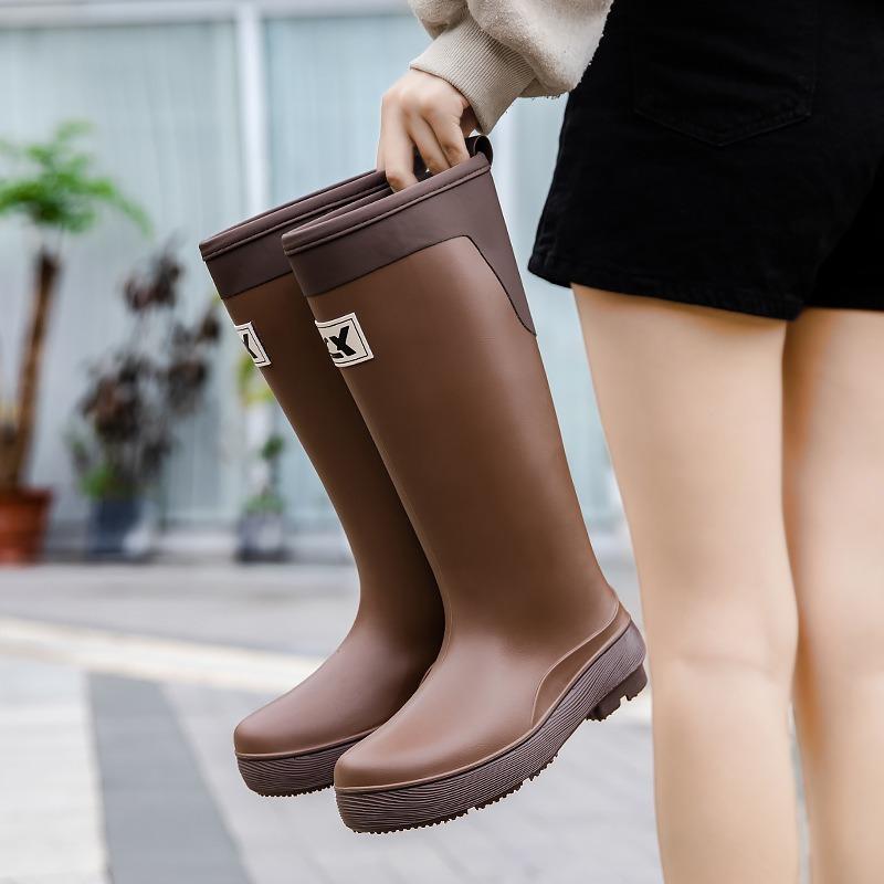 

High tube rain shoes women s new fashion rain boots outdoor waterproof shoes rubber shoes fleece thickened long tube water boots women s fashion 41 темно-коричневого