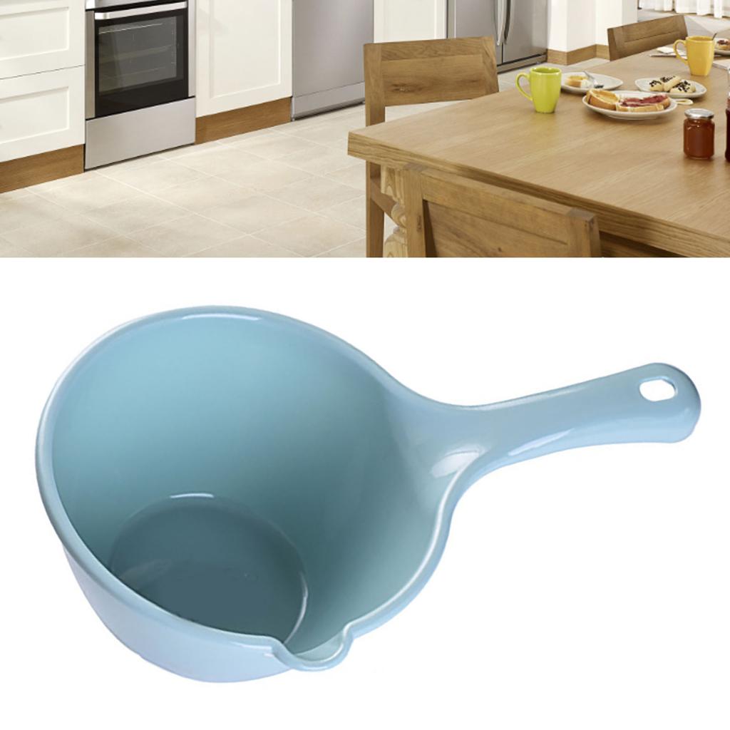 Plastic Water Ladle Bath Ladle Dippers Water Bath Scoop Bathroom Water Scoop Cup Home Essential for Watering Flowers Bathing