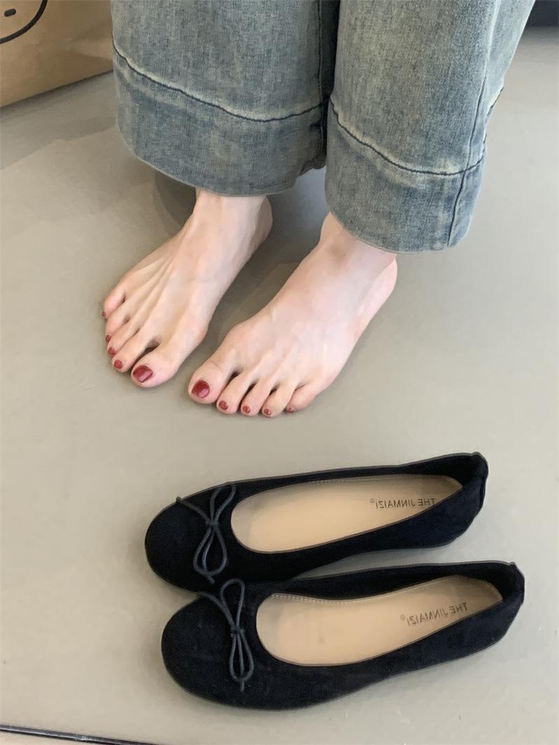 

Gentle fairy ballet single shoes 2025 French retro elegant suede bow round head light mouth soft sole evening shoes 35
