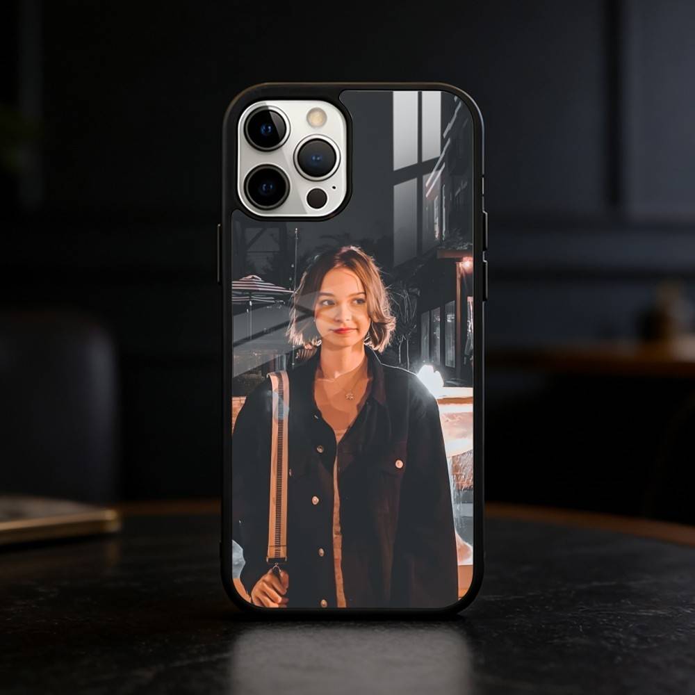 Lovely E-Emma Actor M-Myers Phone Case For iPhone 17,16,15,14,13,12,Plus,Pro,Max For Magnetic Wireless Charge