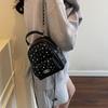 Exquisites Xiaoxiangfeng Persönlichkeits-Diamantbesetzter Kleiner Damen-Pendlerrucksack Neue Mode Kettenglied Damen Tasche