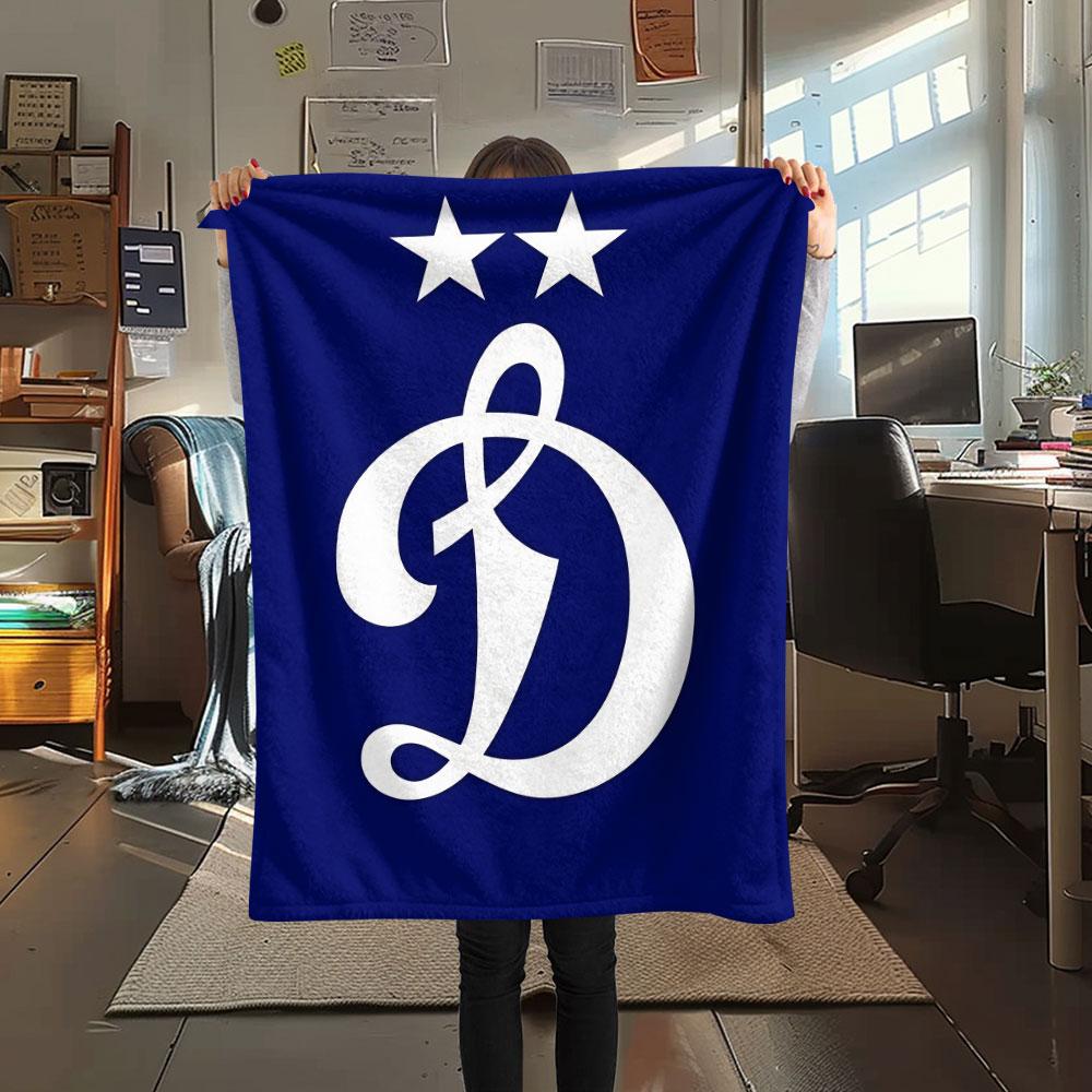 1PC Dynamo Moscow Glory Blanket, High Quality Comfortable for All Seasons, Home Decor, Warmth and Comfort