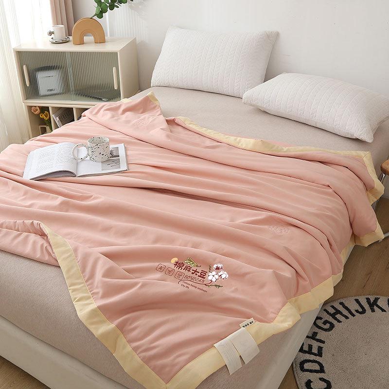 2026 Summer Cotton-Linen Quilt: Hand-Stitched Edging, Cool & Lightweight for Air Conditioning