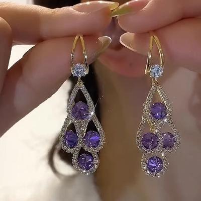 Lila Kristall Wassertropfen Lange Quastenohrringe Damen Design Funkelnde Abschlussball-Accessoires Party-Schmuck Geburtstags-Jubiläumsgeschenke