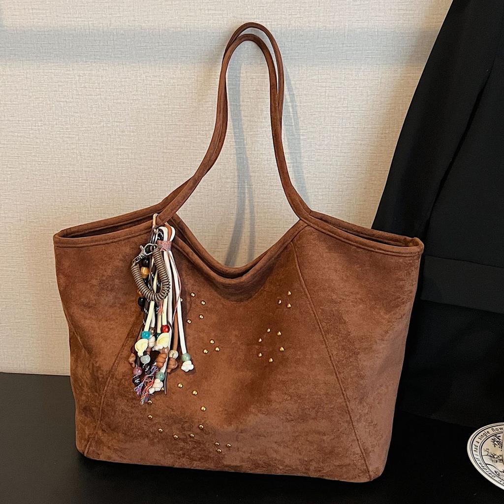 Casual retro suede bag women's 2025 new large-capacity commuter shoulder bag slack portable tote bag