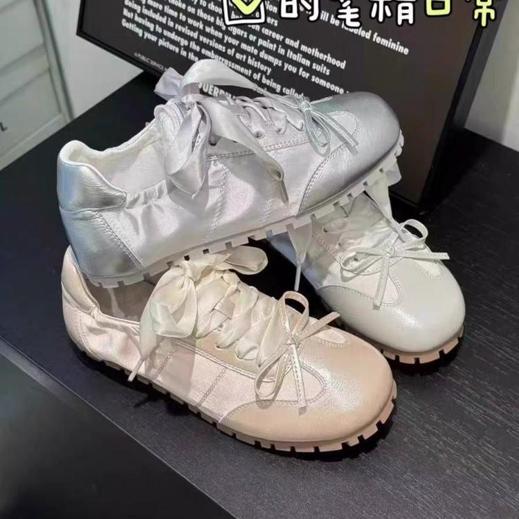 Round head fashion versatile high sense platform white shoes women's new spring retro lightweight sports shoes