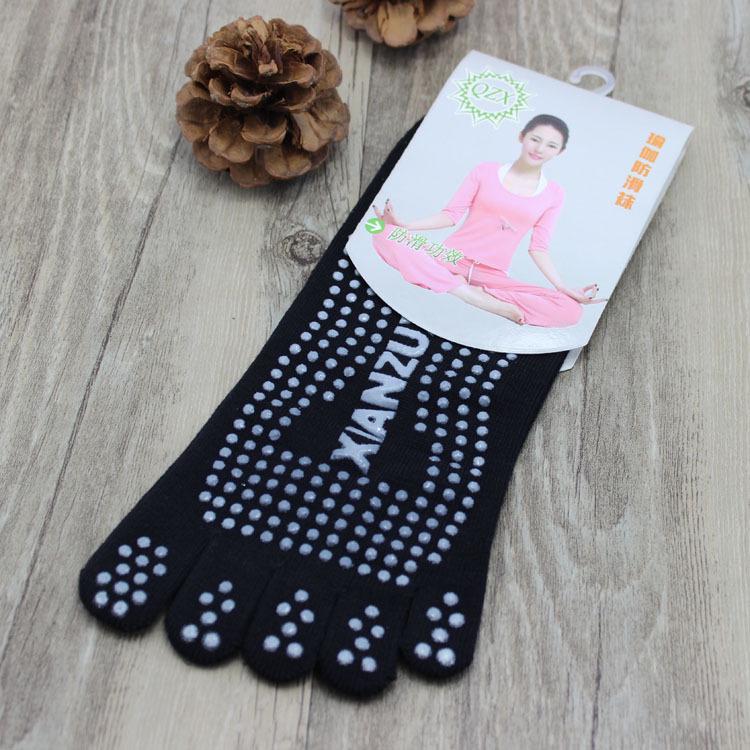 Non-Slip Yoga Socks Five-Finger Socks, Women'S Color Medium Tube Five-Toe Socks