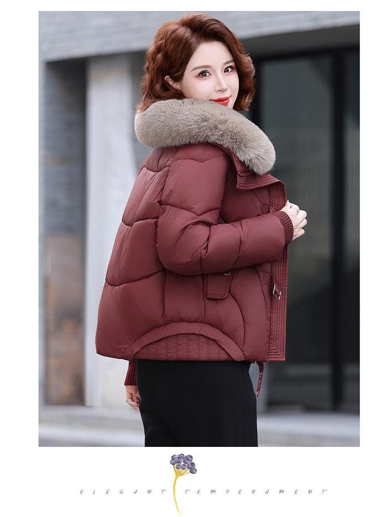 Women's Short Down Cotton Jacket 2025: Stylish Winter Outerwear for Middle-Aged and Elderly Mothers