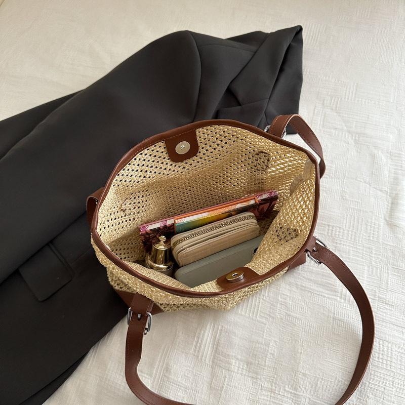 Summer popular straw bag women's 2025 new fashion super fire portable shoulder bag seaside beach tote bag