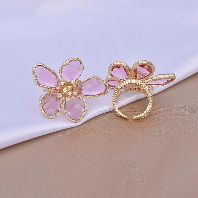 Trendy Gold Color Blue Gray White Red Big Flower Crystal Open Rings Engagement Wedding Party Jewelry for Women Gift