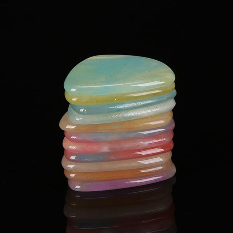 Colorful Smooth Strumming Resin Guitar Picks Flexible Resin Construction Suitable for Speed Stability and Performances