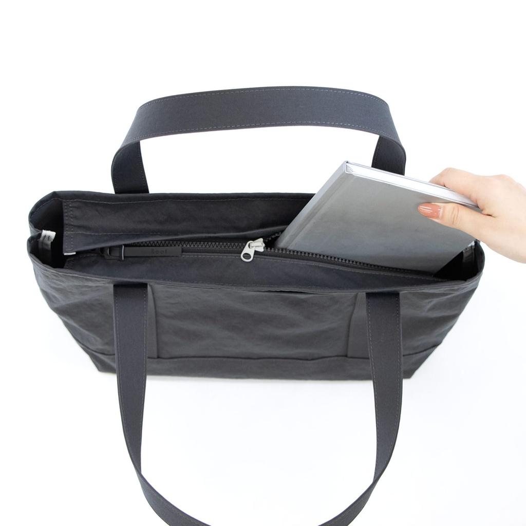 [Root] Sailight Tote M KONBU Twill (Olive)