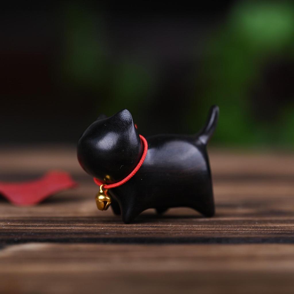 Rainbow Wood Carving: Cute Cat Desktop Ornament - Creative Miniatures for Home Decor