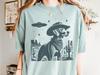 Comfort Colors Weimaraner Vintage T-Shirt: UFO Weimaraner Western Style Vizsla Cowboy Dog Dad or Mom Country Gift Tee