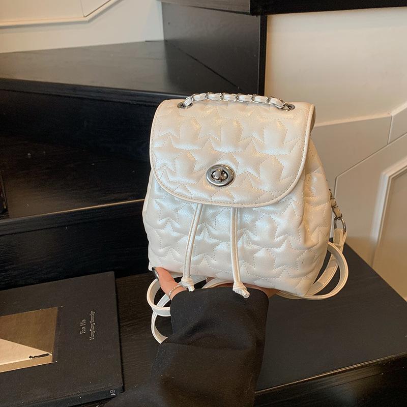 Exquisite mini women's backpack, new summer versatile chain bag, premium small backpack.