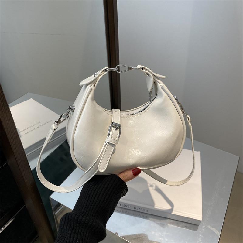 Fashionable Trendy Women's Crescent Shoulder Bag Versatile For Casual Outfits In Multiple Colors