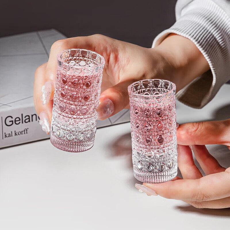 

Shangqi Light Luxury Embossed Mini Wine Glasses