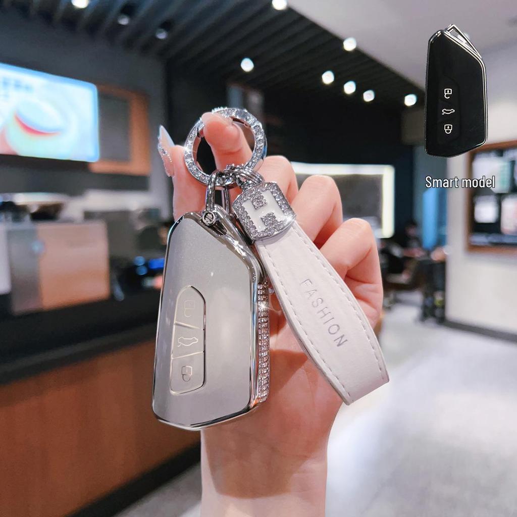 Volkswagen Key Cover for Golf 8, Sagitar, Lavida, Tiguan, Bora, Passat - Car Key Shell with Buckle