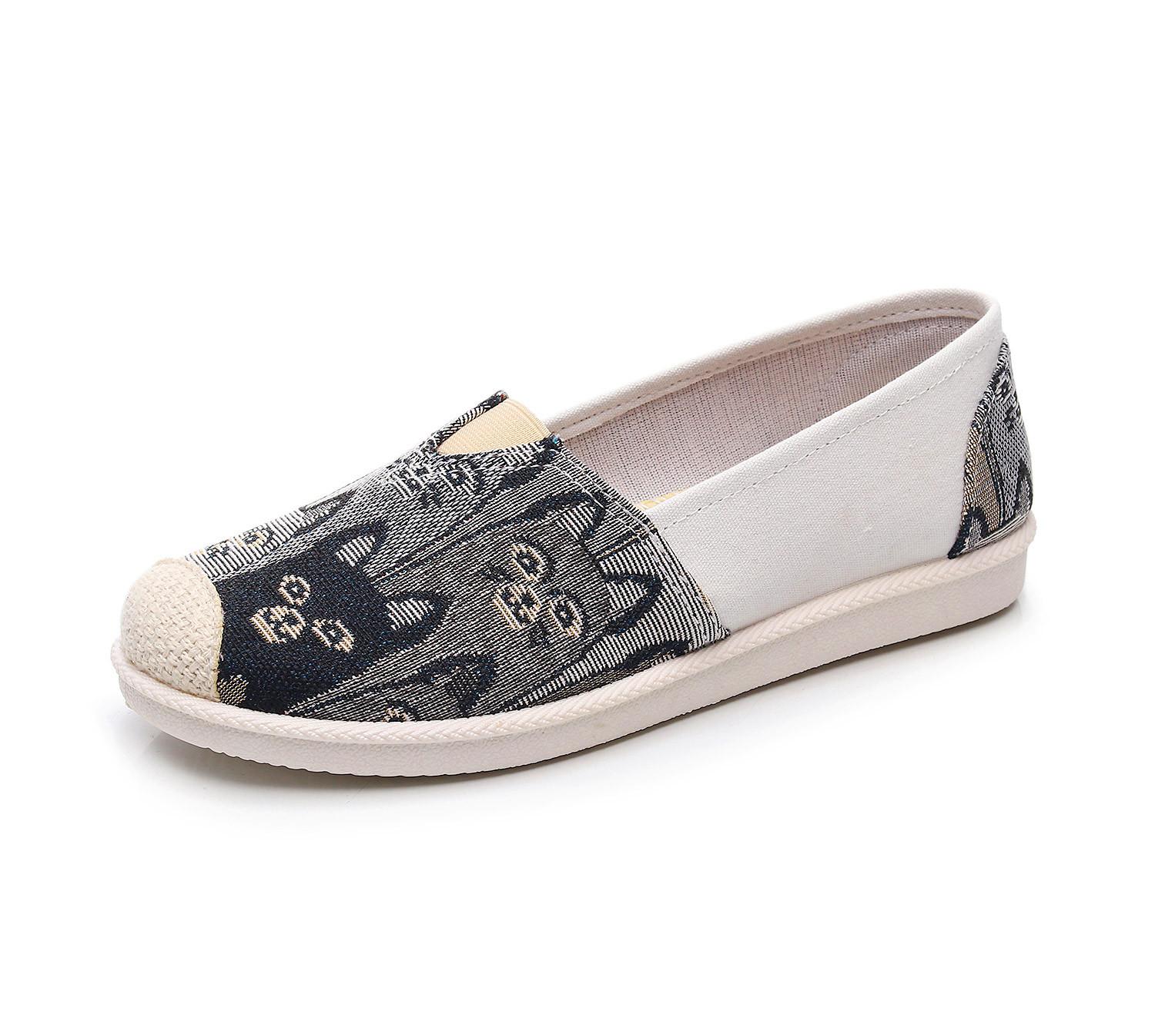 

Старые пекинские тканевые туфли женские туфли повседневные парусиновые туфли ленивые туфли рыбака мягкая подошва нескользящие туфли для пожилых людей туфли на одном педале для мамы 41