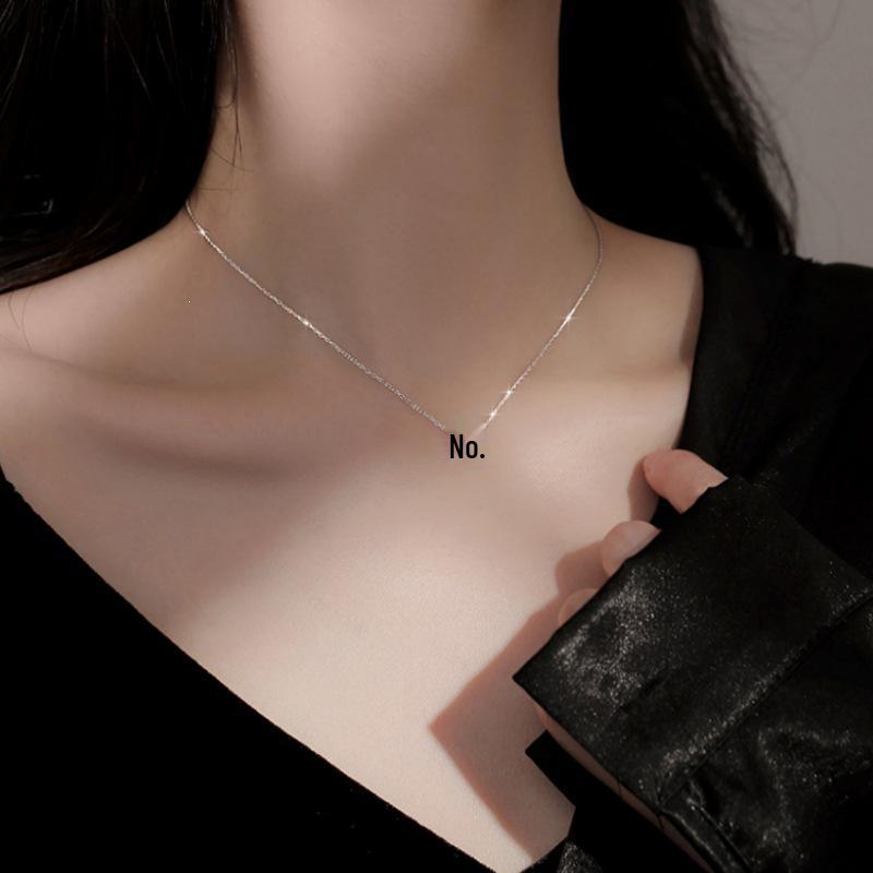 2023 Women's Light Luxury 925 Silver Four-Leaf Clover Pendant Necklace
