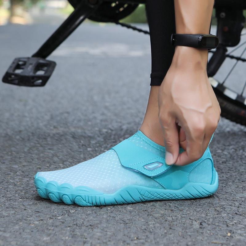 Women Water Sports Shoes Quick Dry Men's Aqua Shoes Barefoot Beach Walking Wading Shoes River Trekking Wading Sneakers