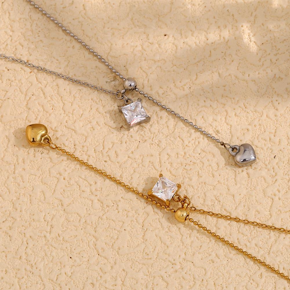 Elegant Gold Square Zircon Heart Tassel Necklace For Women Niche Design Luxury Temperament Pendant Jewelry Fashion Accessory