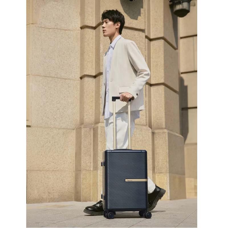 OIWAS OCX6826 Aluminum Frame Hardside Luggage