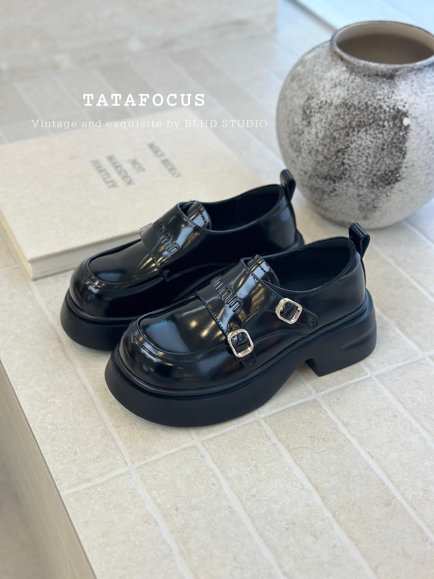 

Дом Миу~ Супермягкие овчинные туфли на толстой подошве и толстом каблуке, женские, с круглым носком, модные, с двойной пряжкой в британском стиле, любовь 39