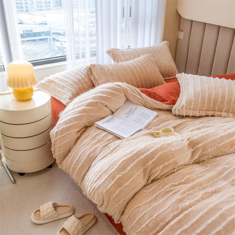 Ins Solid Milk Velvet Vierteiliger Bettbezug aus Korallensamt mit Fransen Winterflanell-Bettlaken Bettbezug Bettwäsche