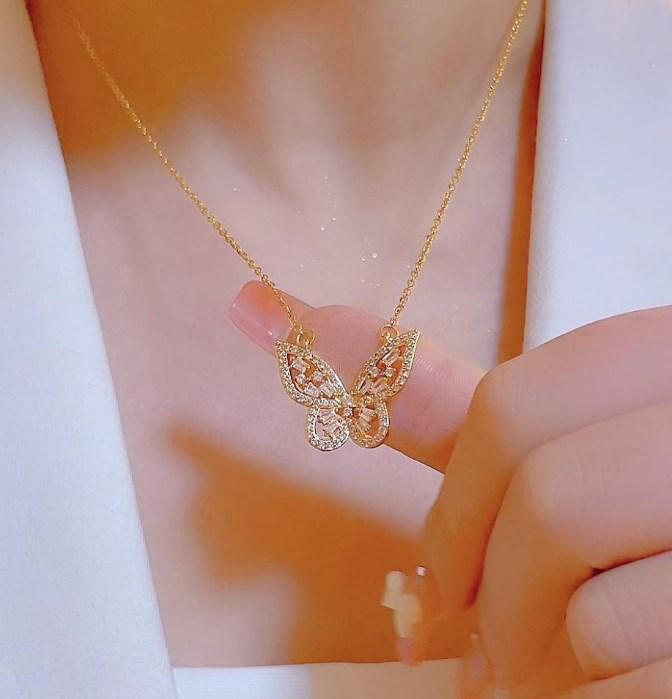 Copper Plated Gold Pendant with Pearl Butterfly Tassel - Women's Luxury Necklace