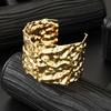 Vintage Metall Unregelmäßig Verknitterte Offene Armreifen Für Damen Herren Punk Hip Hop Goldfarbe Breit Textur Manschettenarmbänder Schmuck