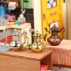 1Set 1:12 Puppenhaus Miniatur Weinset Weinkrug Teekanne Mini Flakon mit Tasse Geschirr Modell Dekor Spielzeug Puppenhaus Zubehör