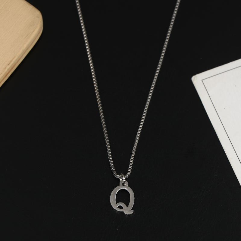 Naszyjniki z wisiorkami z literami A-Z Stal nierdzewna Prosty naszyjnik Stylowy Dla Kobiet Mężczyzn Codzienna biżuteria Prezenty