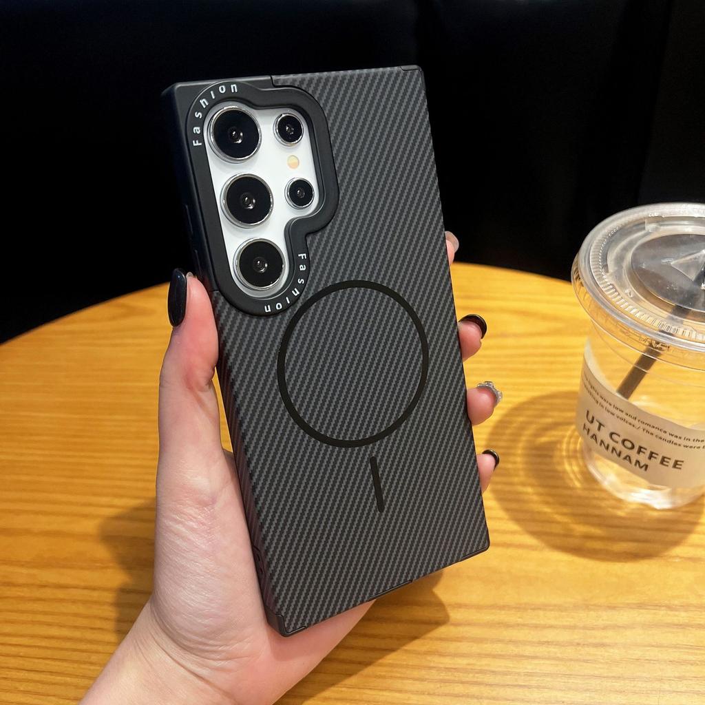 Odpowiedni dla Samsung S25 Ultra Kevlar Carbon Chisel Dimension Etui na telefon komórkowy S24plus Cienki pierścień Ssanie magnetyczne Zapobiega upadkom