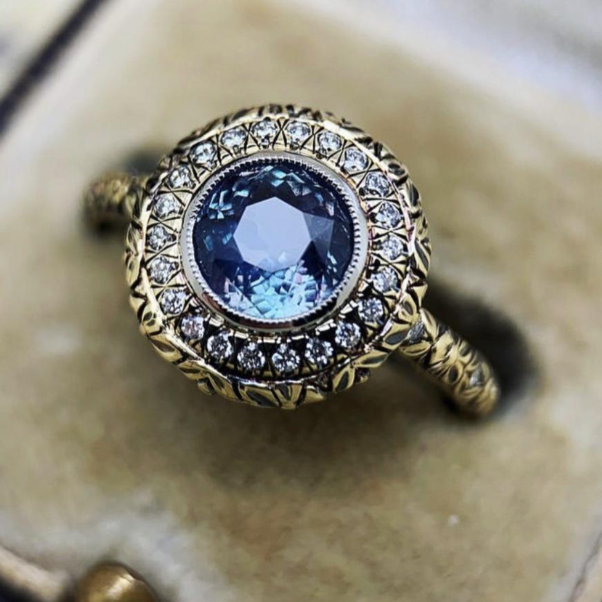 European and American vintage women's couple rings ins Zircon ring with creative floral design for couples
