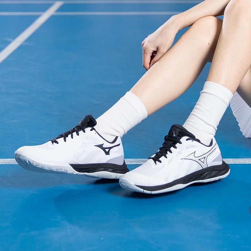 Mizuno Wave Fang EL 2 Wide White Black Unisex Sneakers Grey 71GA242302