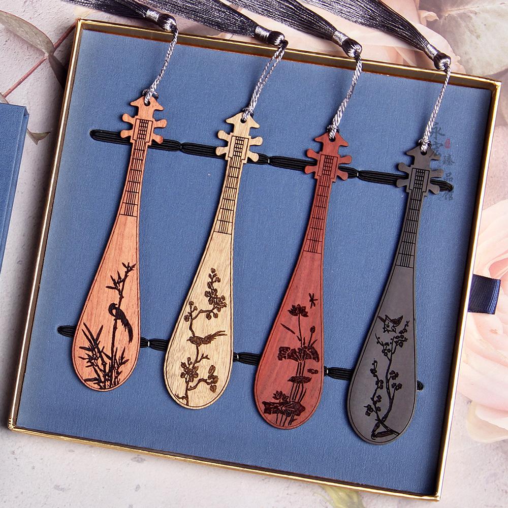 Sandalwood Bookmark Stylish Chinese Bookmark Floral Design Bookmark Aromatic For Teacher'S Day Art Appreciation Gift For Family